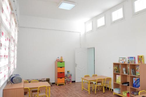 Renovation du jardin d'enfants habib karma